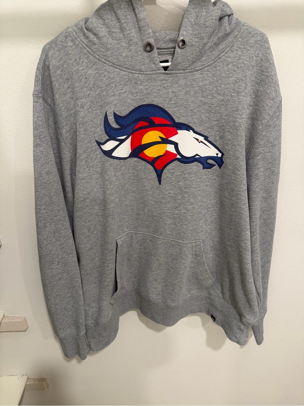47 Men's Denver Broncos Gray Crewneck Hoodie with Team Logo